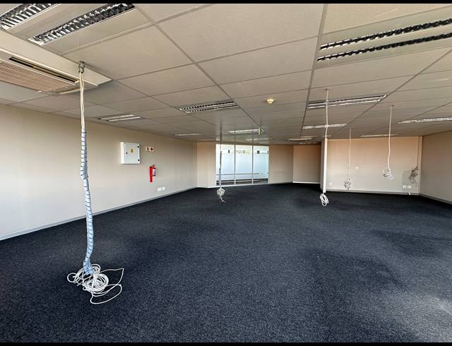 110M² OFFICE TO LET IN CENTURION CENTRAL